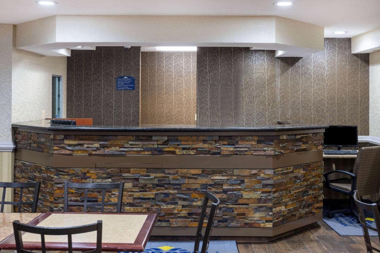Microtel Inn And Suites - Salisbury Exterior photo
