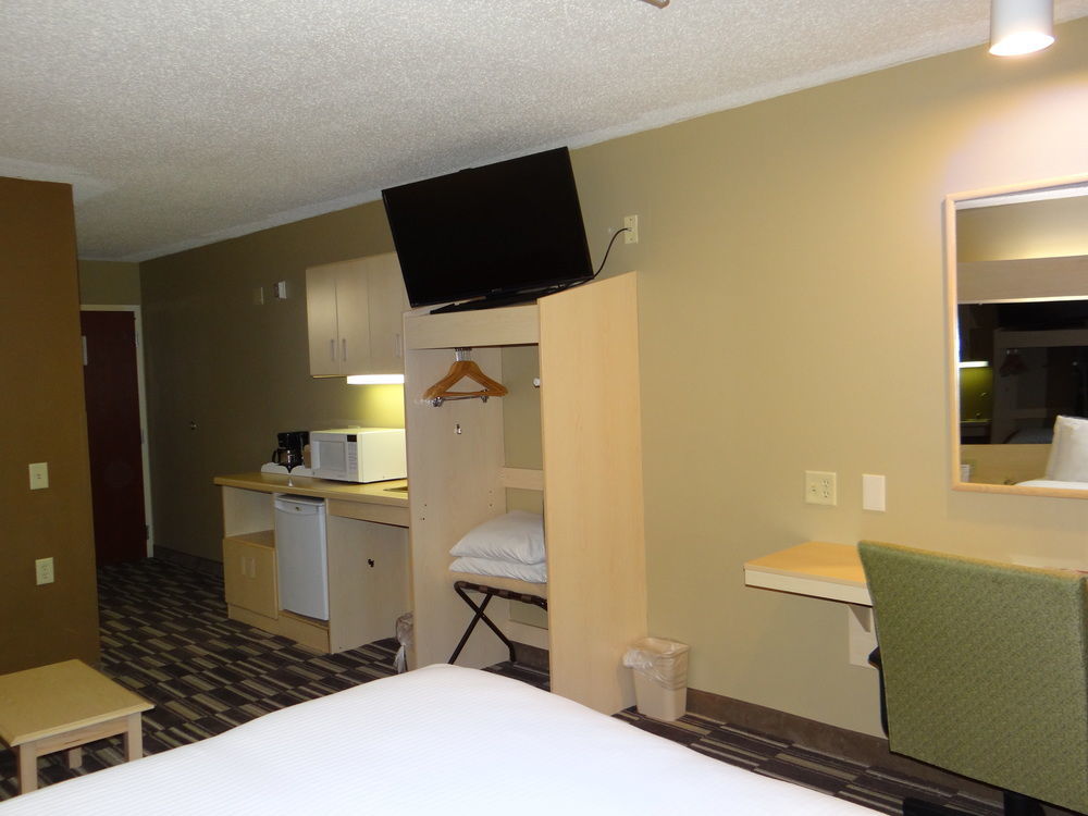 Microtel Inn And Suites - Salisbury Exterior photo
