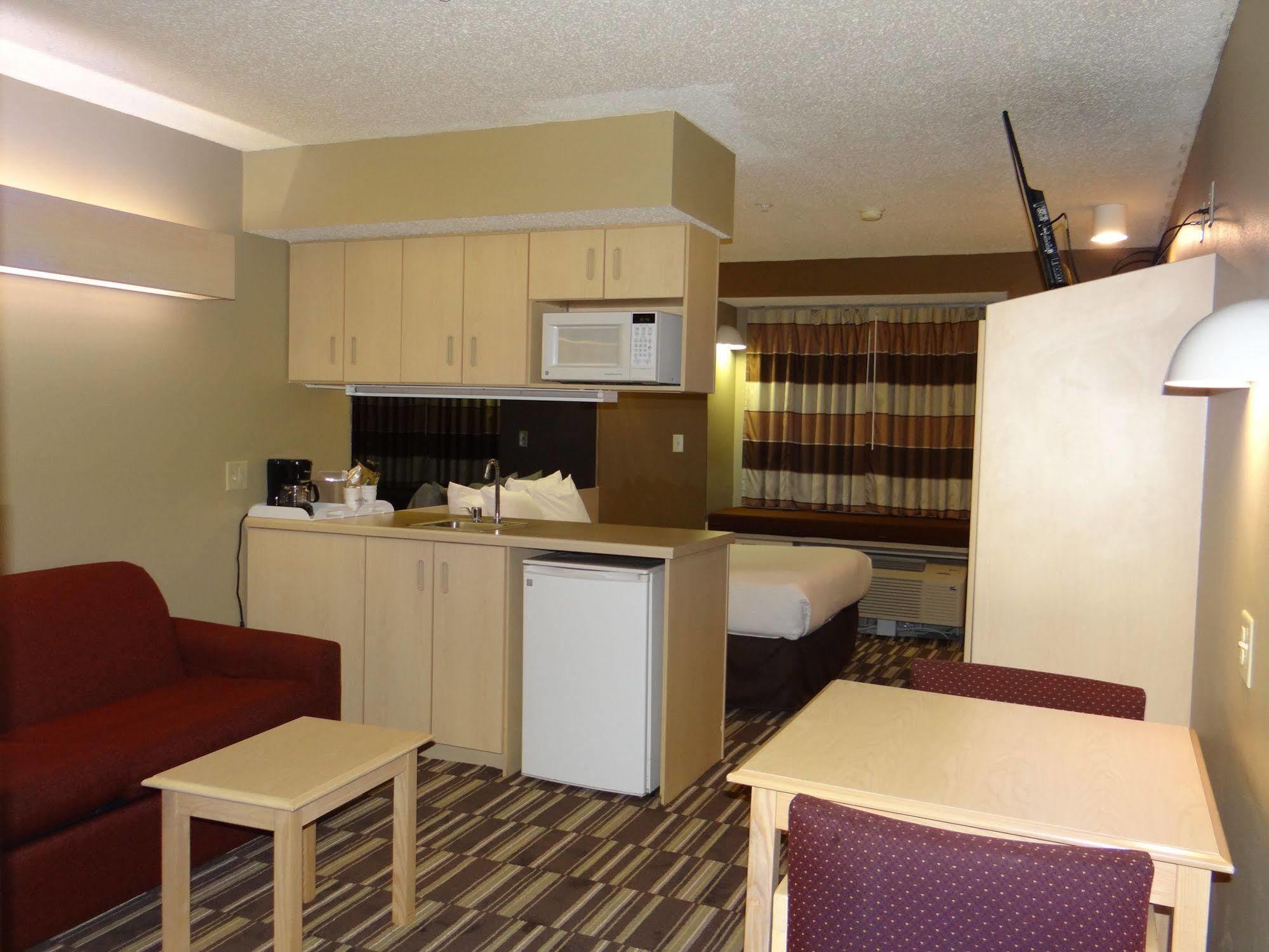 Microtel Inn And Suites - Salisbury Exterior photo